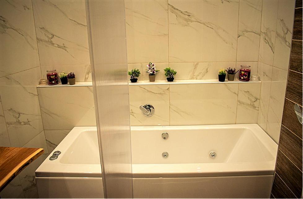 Ayasofia Jakuzzi 2 Bedrooms Balcony * Thessalonique